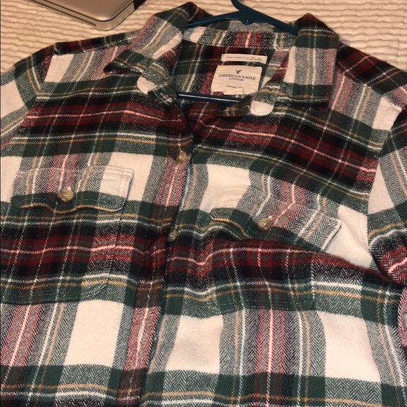 American Eagle Outfitters Tops - American Eagle Flannel!